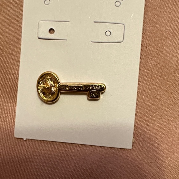Givenchy Gold Tone Key Brooch - Picture 3 of 5